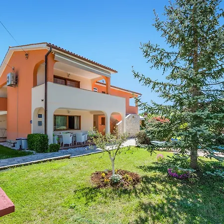 Holiday home In Vrecari With Wi-fi *