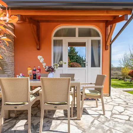 Holiday home In Vrecari With Wi-fi Nedescina